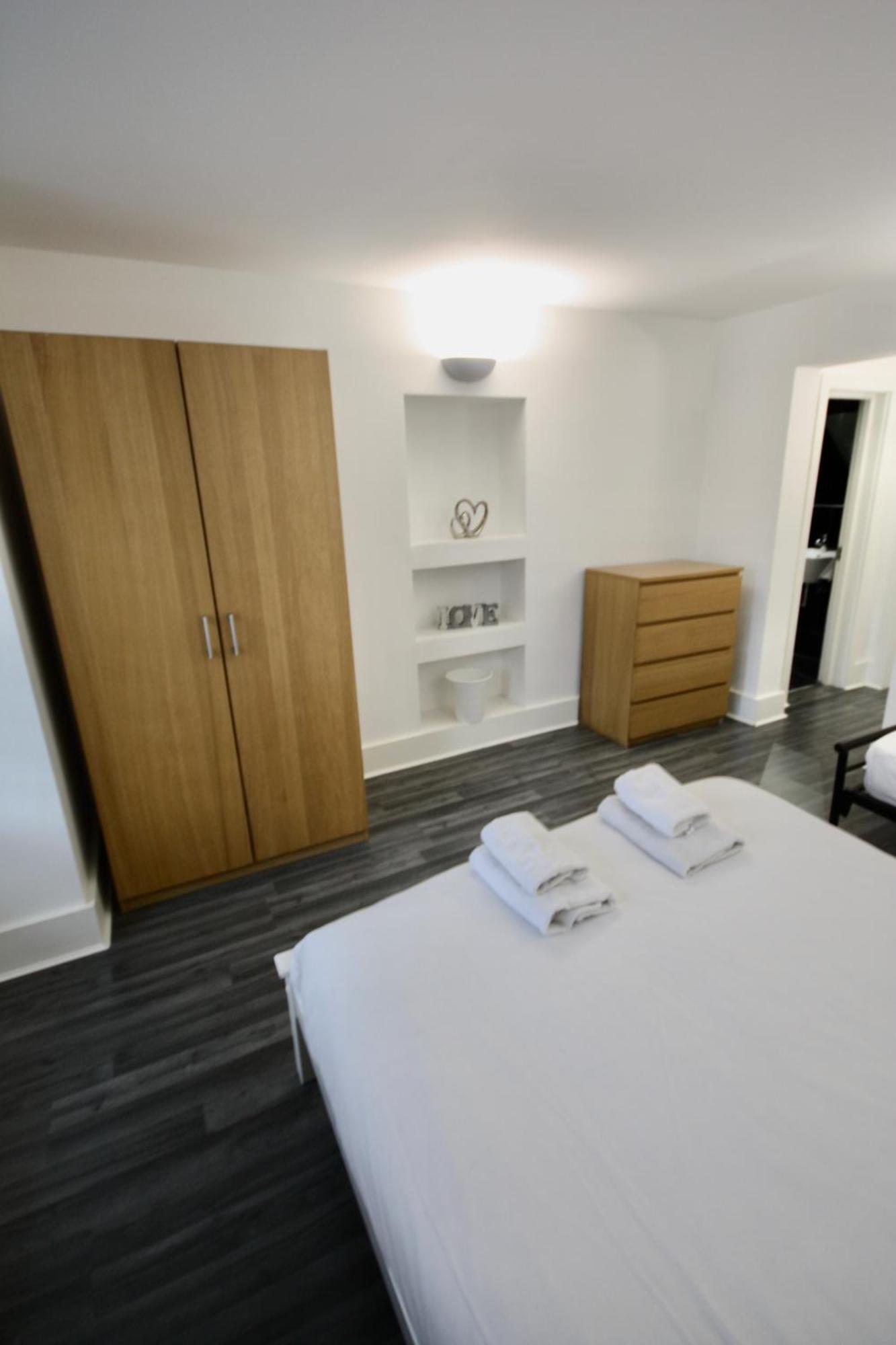 Bournemouth Hot Tub & Sauna Holiday Let المظهر الخارجي الصورة