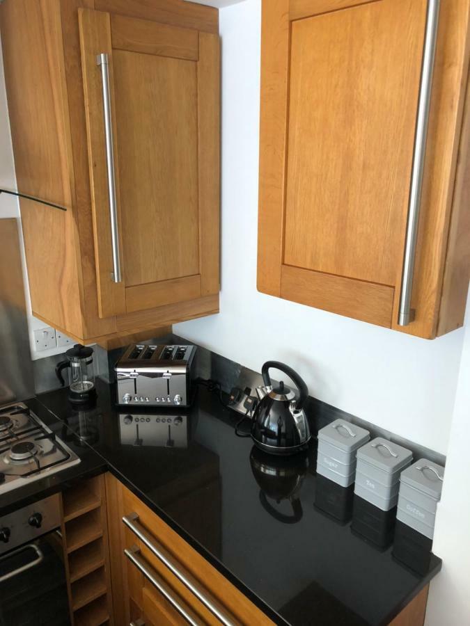 Bournemouth Hot Tub & Sauna Holiday Let المظهر الخارجي الصورة