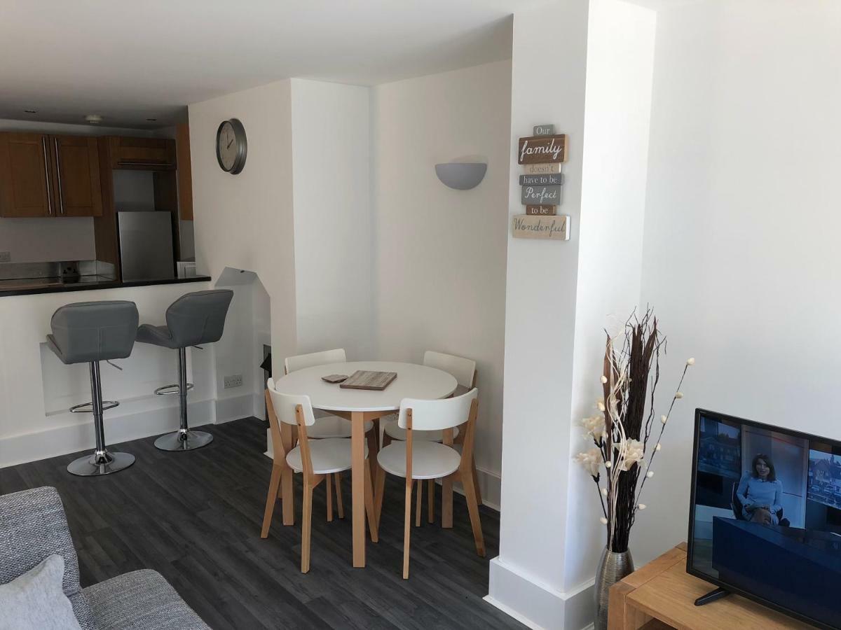 Bournemouth Hot Tub & Sauna Holiday Let المظهر الخارجي الصورة