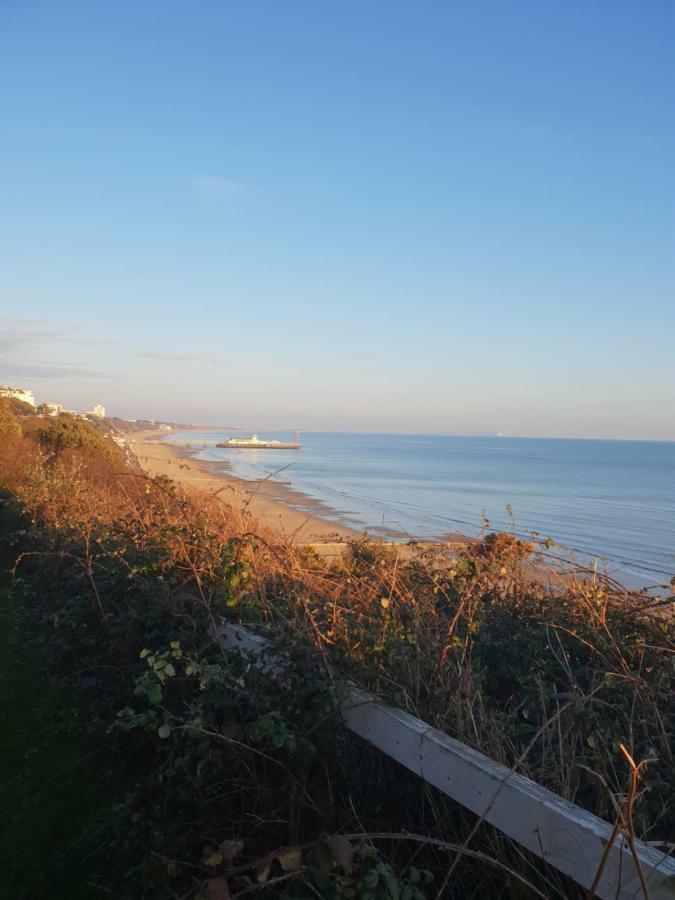 Bournemouth Hot Tub & Sauna Holiday Let المظهر الخارجي الصورة